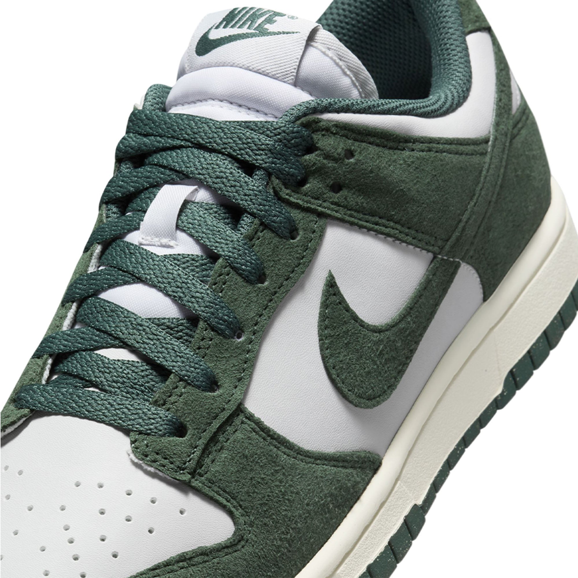 Nike Womens Dunk Low Shoes